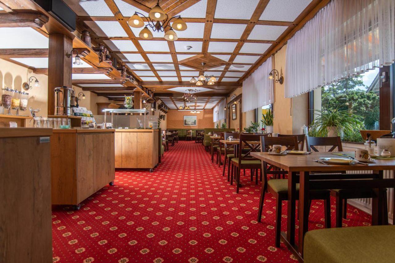 Hotel Garni Zur Alten Post レンブルッフ エクステリア 写真