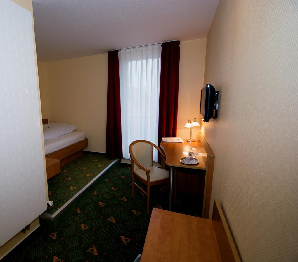 Hotel Garni Zur Alten Post レンブルッフ エクステリア 写真