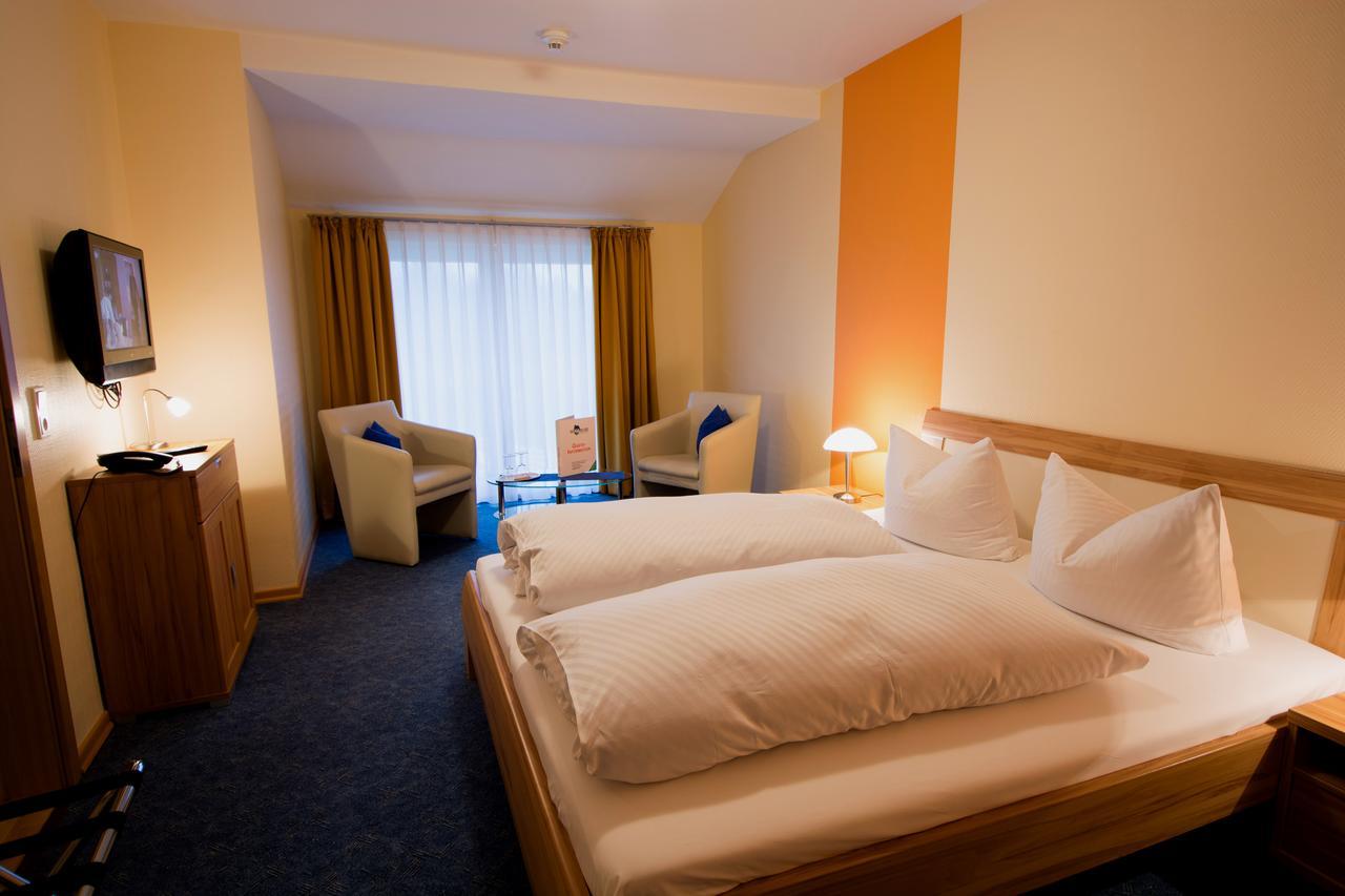 Hotel Garni Zur Alten Post レンブルッフ エクステリア 写真