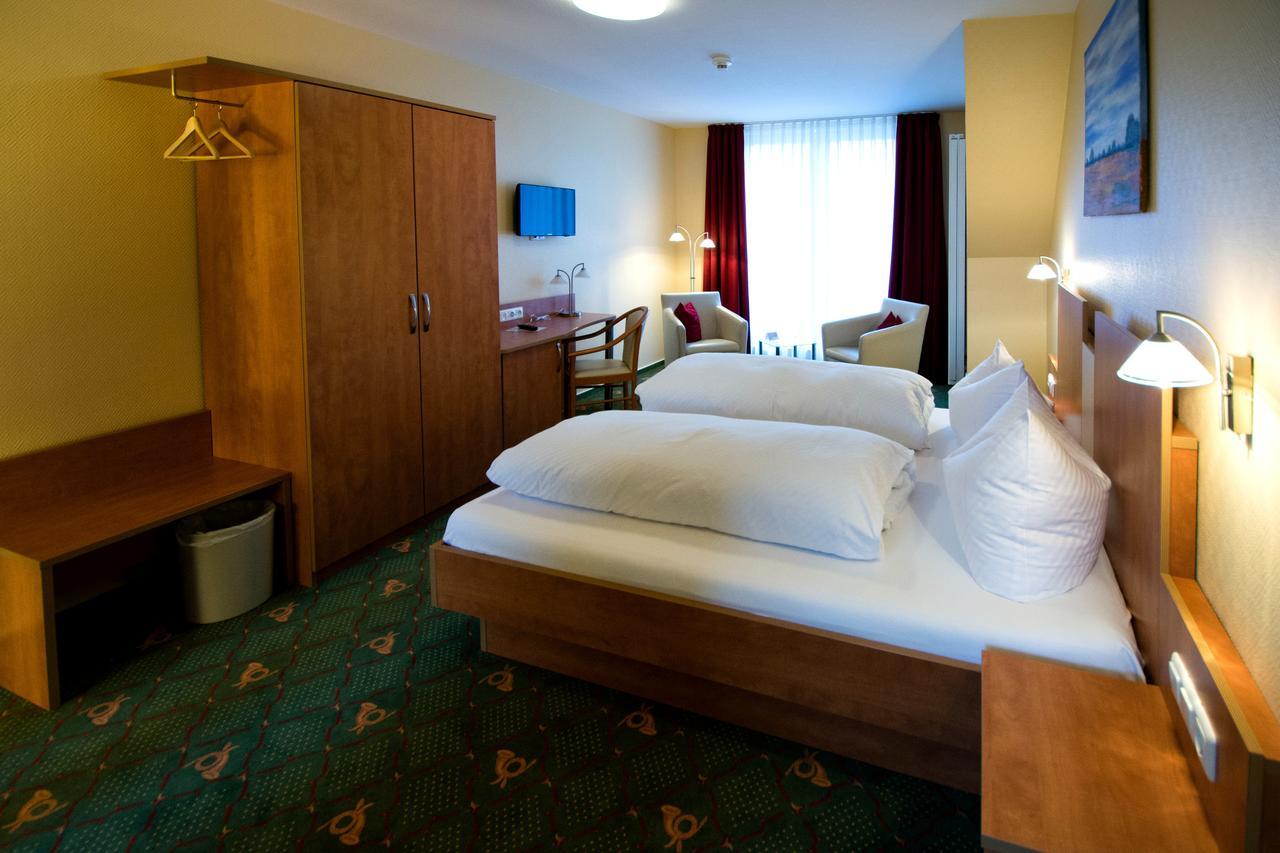 Hotel Garni Zur Alten Post レンブルッフ エクステリア 写真