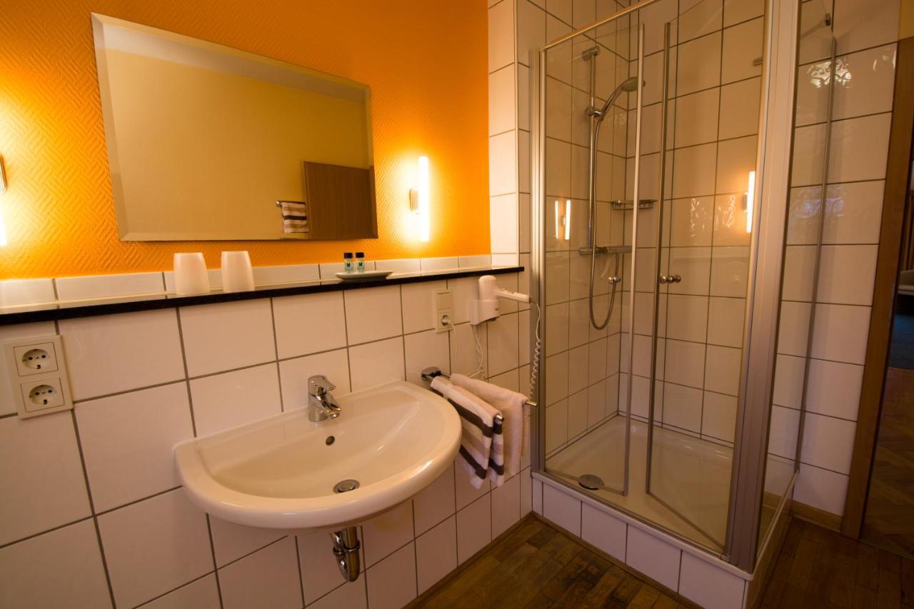 Hotel Garni Zur Alten Post レンブルッフ エクステリア 写真